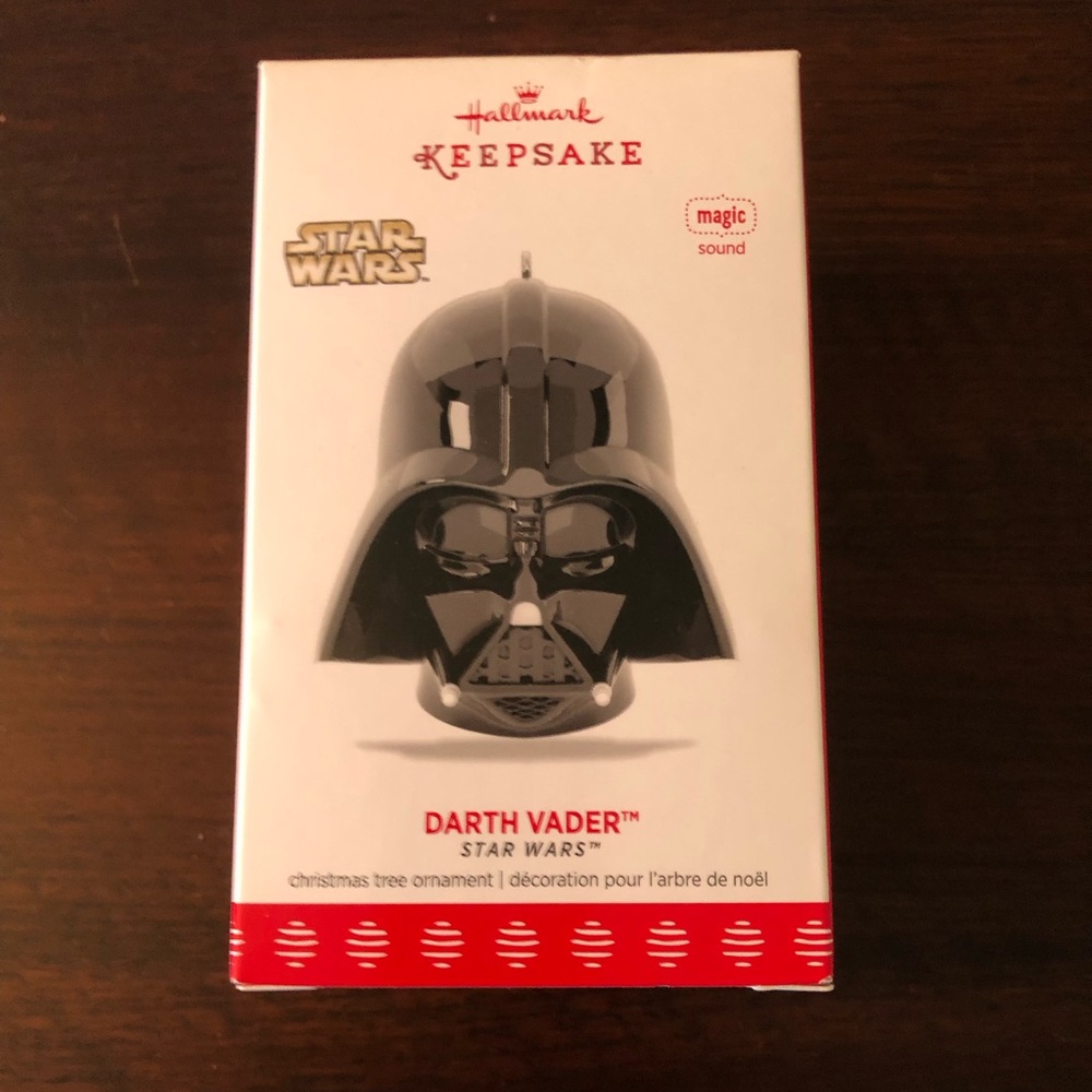 Hallmark 2017 Star Wars Darth Vader Ornament New in Box!
